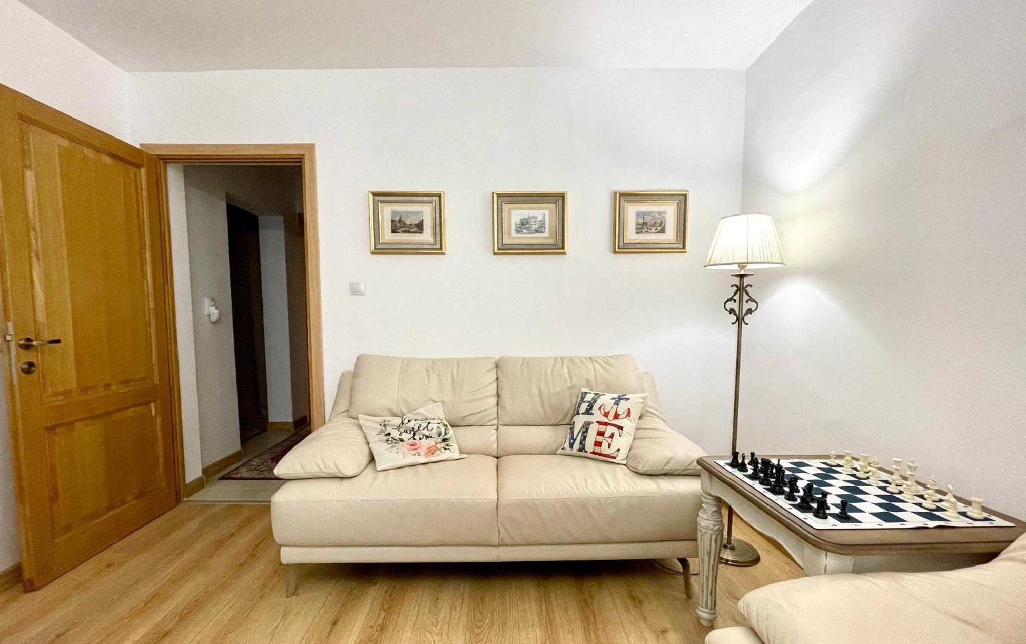 2_Traveler'S Retreat Apartment Brasov Exterior photo